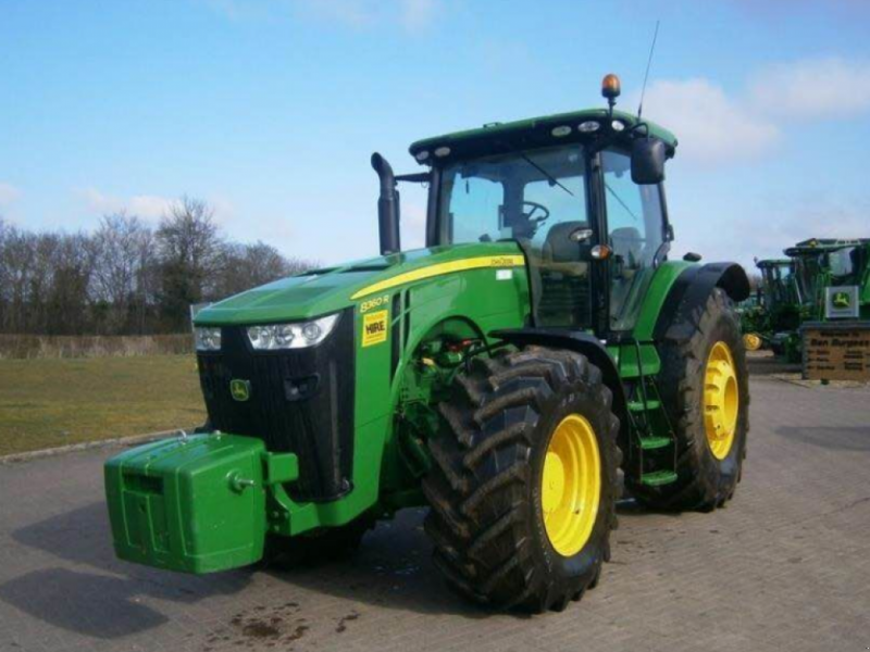 Oldtimer-Traktor tip John Deere 8360R,  in Київ (Poză 1)