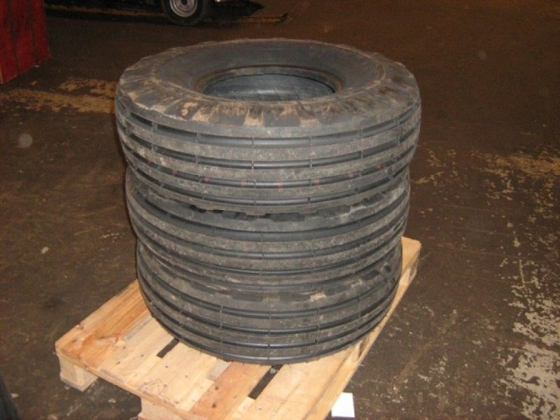 Reifen tip Sonstige 12-16 Russer dæk, Gebrauchtmaschine in Ribe (Poză 1)