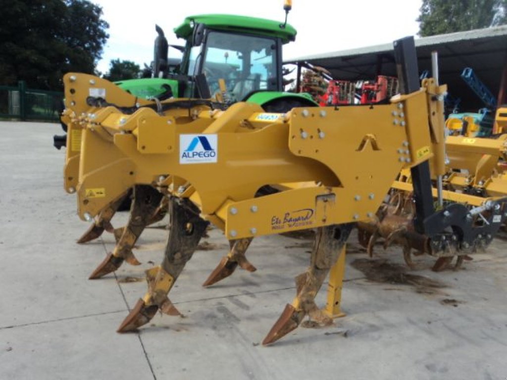 Sonstige Bodenbearbeitungsgeräte tip Alpego CRACKER 3 M, Gebrauchtmaschine in MOULLE (Poză 1)
