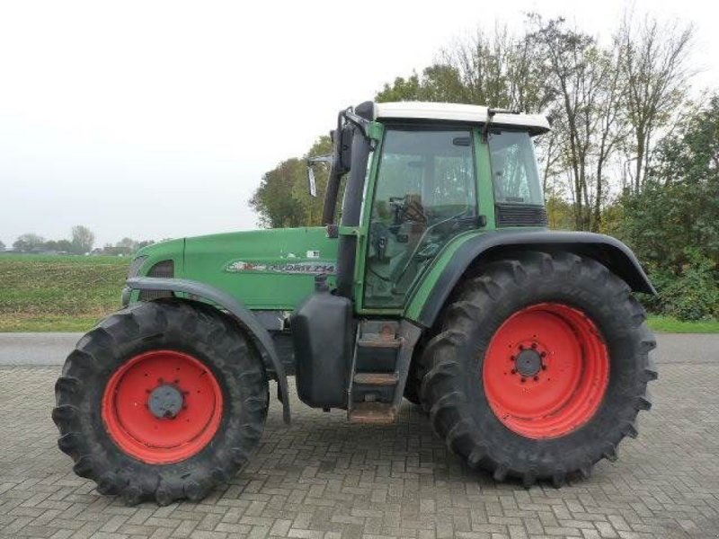 Traktor tip Fendt 714, Gebrauchtmaschine in Roosendaal (Poză 1)
