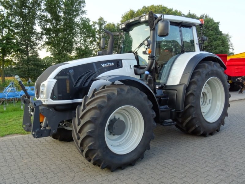 Traktor tip Valtra T 213 Versu, Neumaschine in Bocholt (Poză 1)