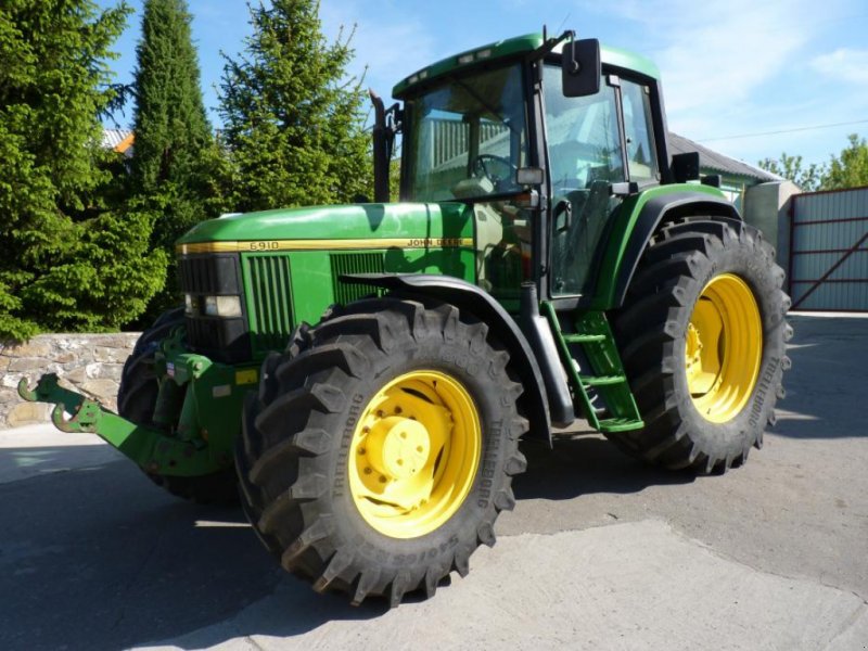 Oldtimer-Traktor tip John Deere 6910 TLS, Neumaschine in Звенигородка