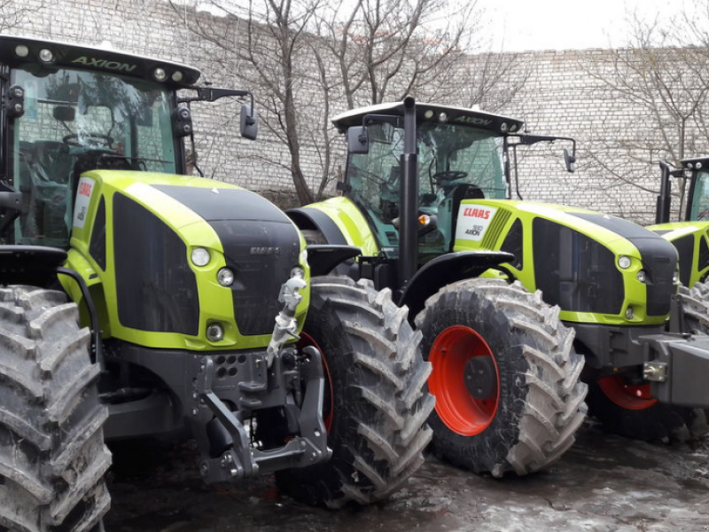 Oldtimer-Traktor tip CLAAS Axion 920, Neumaschine in Івано-Франківськ