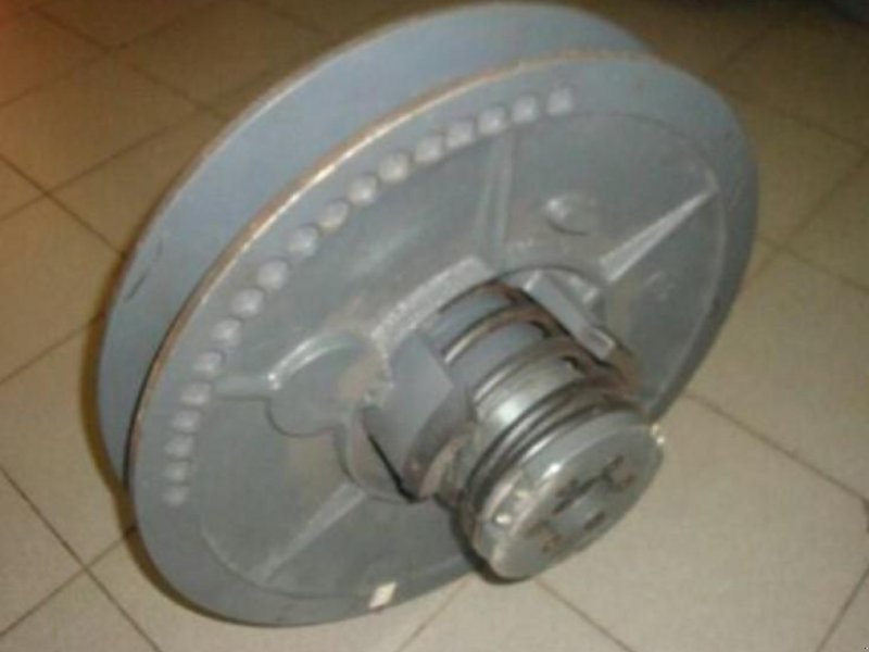 Oldtimer-Mähdrescher tip CLAAS 580, Gebrauchtmaschine in Володарка (Poză 1)