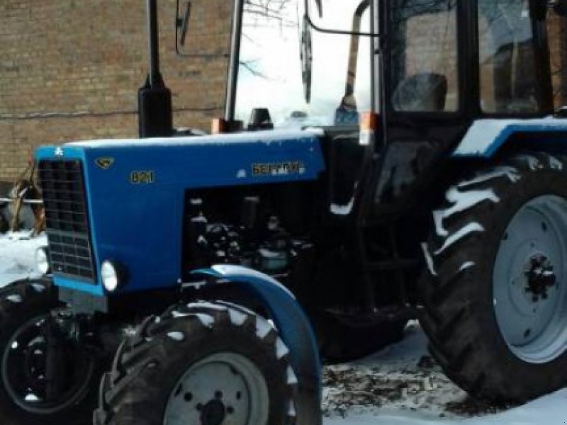 Oldtimer-Traktor tip Belarus Беларус-82, Neumaschine in Не обрано (Poză 1)