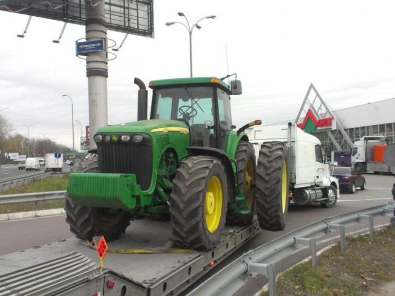 Oldtimer-Traktor tip John Deere 8520, Neumaschine in Київ