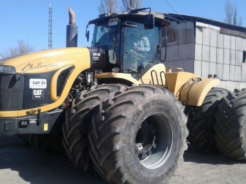 Oldtimer-Traktor tip CHALLENGER MT975, Neumaschine in Одеса