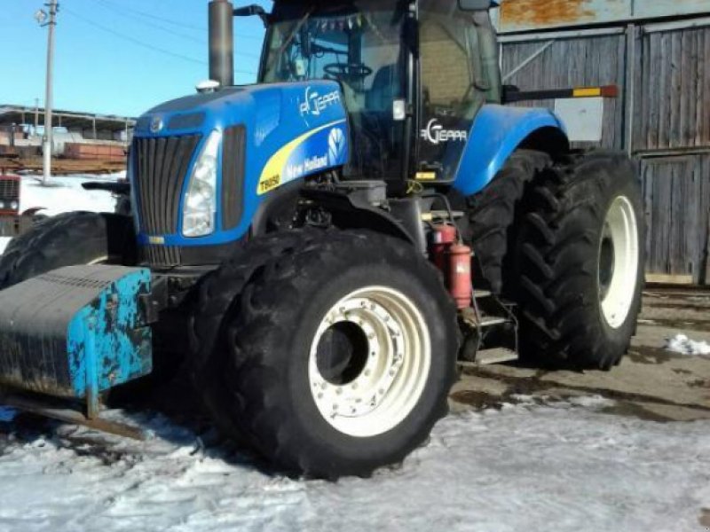 Oldtimer-Traktor tip New Holland T8050, Neumaschine in Балаклея (Poză 1)