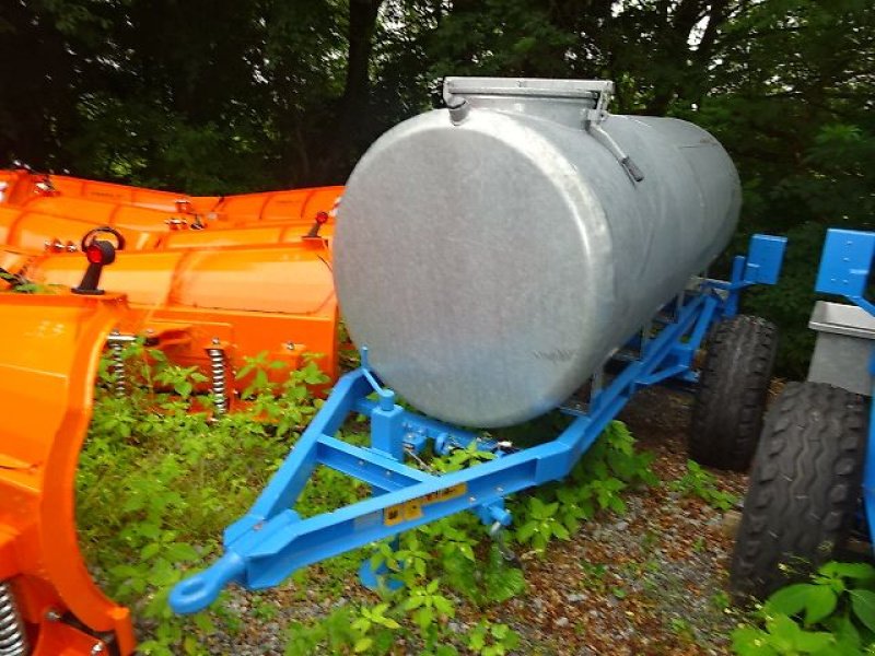 Wasserfass tip S&F 2000 Liter Wassertank mit Fahrgestell, Neumaschine in Neureichenau (Poză 2)